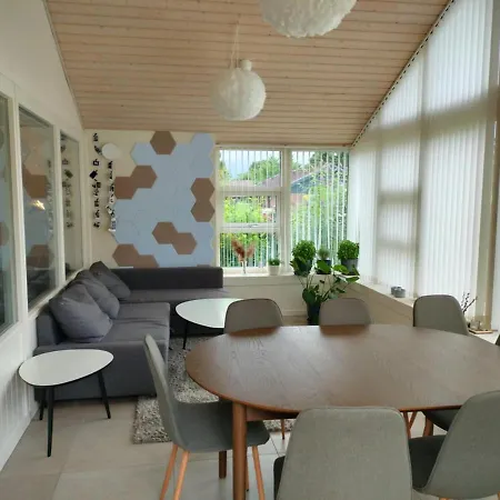 Family-friendly House In Holluf Pile